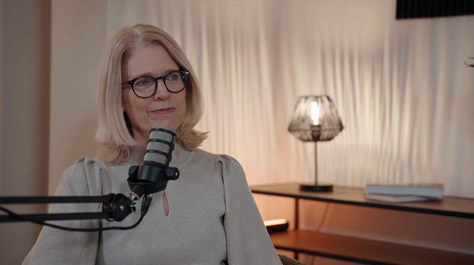 ‘Alles begint bij de intentie om iets te veranderen aan de stress die je voelt’ - Podcast Monica De Jonghe