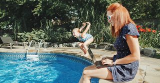 1 op de 3 blijft bereikbaar voor collega’s en klanten tijdens vakantie