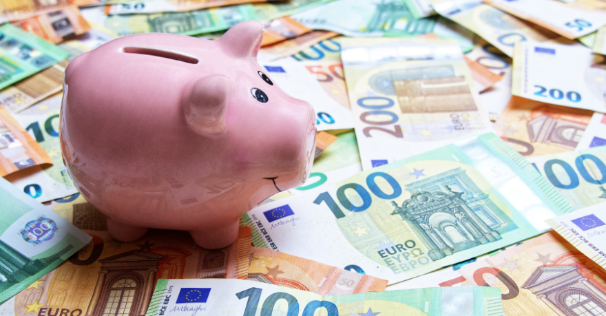 10 tips om meer dan 10.000 euro per jaar te besparen
