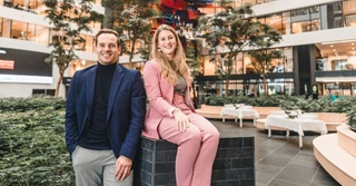 Start als young graduate bij Deloitte: “Dat ik continu bijleer, is een van de redenen waarom ik hier zo graag werk”