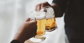 Mag je alcoholvrij bier drinken op je werk?