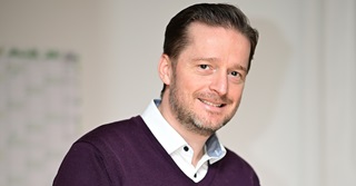 Het loon van een senior product salesmanager bij het Duitse Jungheinrich: 6.500 euro bruto