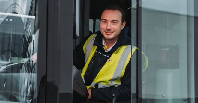 Bij De Lijn maakte Kristof van zijn passie zijn beroep: ‘Sindsdien vliegen de dagen voorbij’”