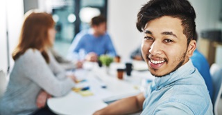 Een dag niet gelachen, is een dag niet gewerkt