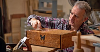 La passion au travail mène à de nouveaux titres de fonctions