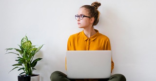 Le salaire de mon boulot de vacances n’a pas encore été payé. Que puis-je faire ?