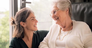 Stabiele werkomgeving met warme, innovatieve ouderenzorg