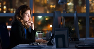 Hoe hoger het loon, hoe langer de werkdag