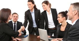 De baas over je collega's geworden? 7 tips