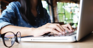 Hoe ontmasker je leugens in een e-mail?