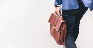 10 noodzakelijke dingen om mee te nemen op sollicitatie