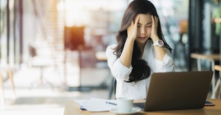 Hoe ga je (beter) om met migraine op de werkvloer?