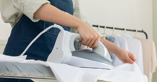 Wie mag met dienstencheques werken en wat zijn de voorwaarden?