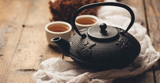 Waarom thee beter is dan koffie op de werkvloer