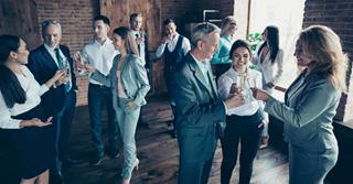 Corona bracht een einde aan "verplichte fun" op het werk