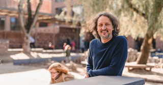 Tonie (48) werkt als leerkracht in Schaarbeek: “Lesgeven in Brussel is zo verrijkend”