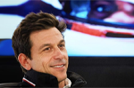 Hoeveel verdient Mercedes F1-teambaas Toto Wolff?